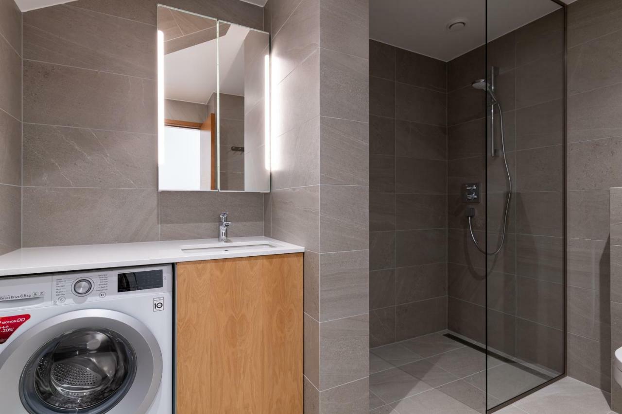 Self-Check-In 2 Bedroom Apartment With A Terrace And Free Parking Талин Екстериор снимка